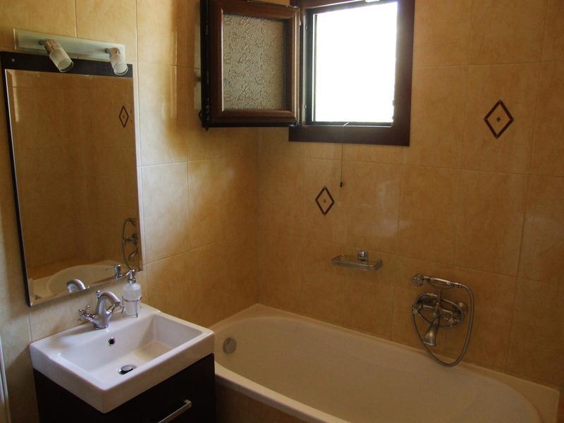 Nadia Apartments Митимна Екстериор снимка