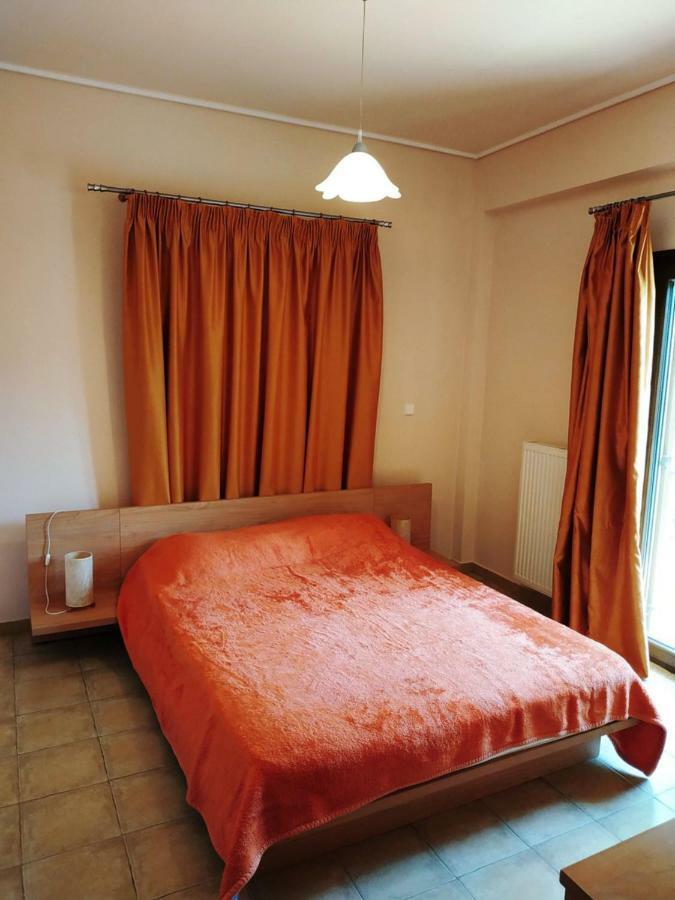 Nadia Apartments Митимна Екстериор снимка
